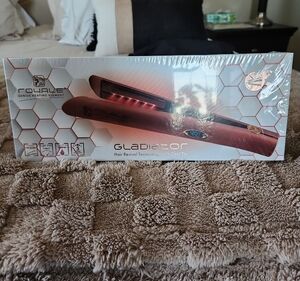Royale Gladiator Hair Straightener With Cool Tip - Rose Gold